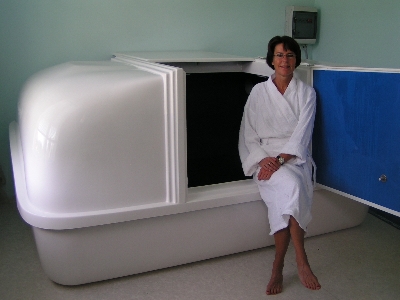 Happy owner of a Restingwell Floatingtank Happy owner of a Restingwell Floatingtank